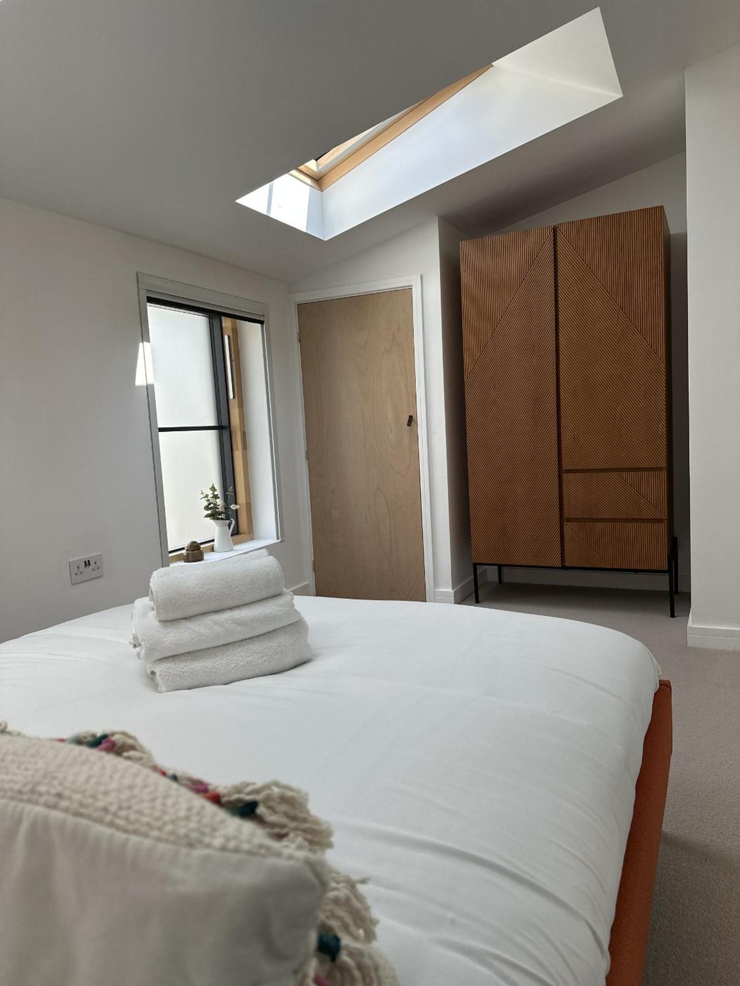 Ideal Bristol Getaway - 3 Bed Harbourside Home Δωμάτιο φωτογραφία